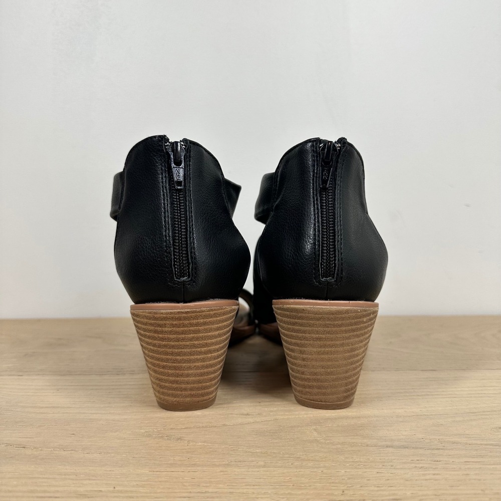 Eurosoft by Sofft Ginnifer Sandals Womens 11 Black Wedge Heel Strappy Comfort - Picture 5 of 12